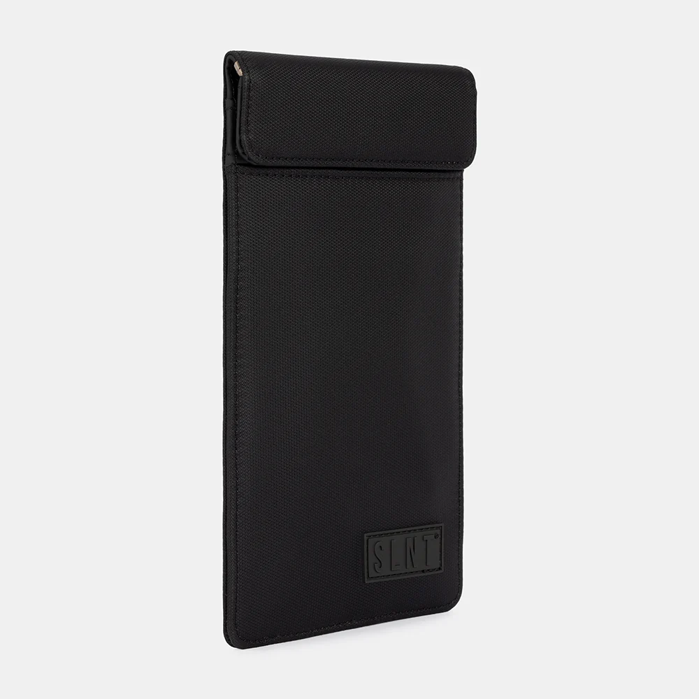 SLNT Faraday Phone Sleeve - Image 3